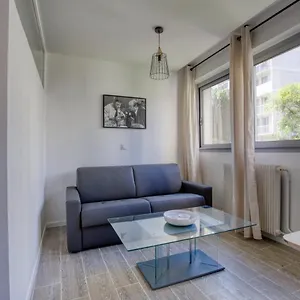 https://hostnfly-apartments-superb-apartment-near-the-bassin-de.fr-paris.fr